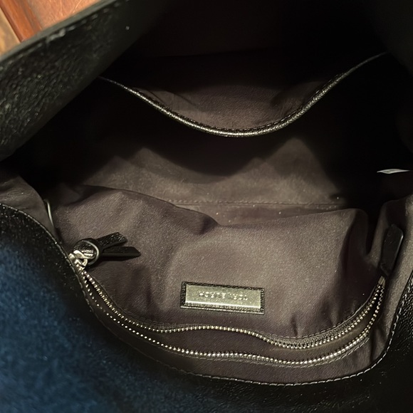 Tory Burch Leather Quilted Textured Bag - Picture 8 of 9